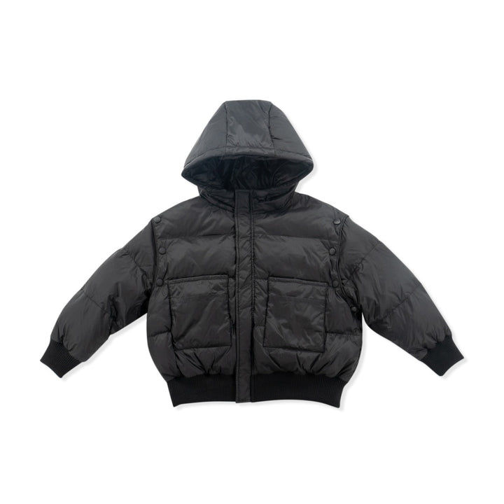  Black color, snap button-detachable-sleeve jacket. Hooded, double front pockets, zipper fastening. Rib knit cuffs, waist band for proper protection. 